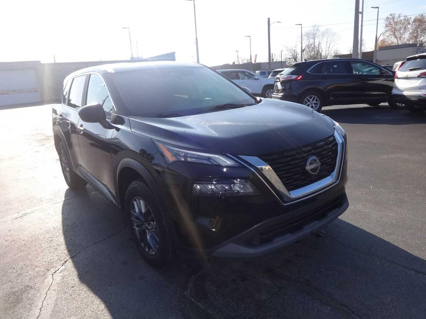 2023 Nissan Rogue S in Hamilton OH For Sale - Image 1