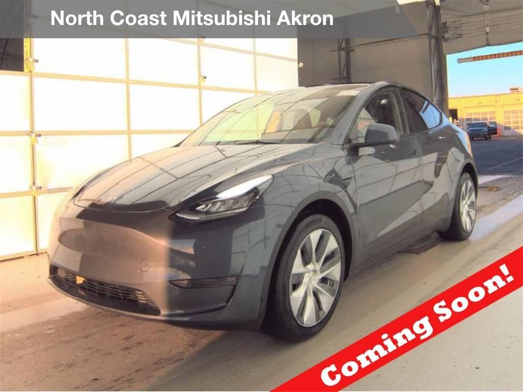 2023 Tesla Model Y Long Range in Akron OH For Sale - Image 1