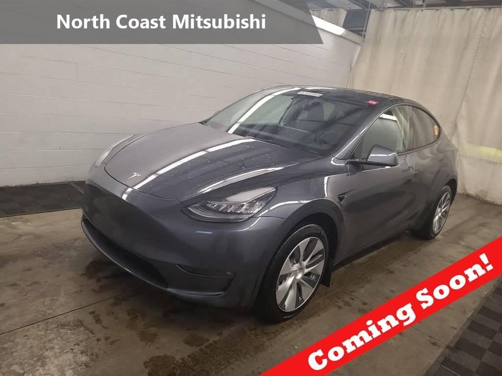 2023 Tesla Model Y Long Range in Akron OH For Sale - Image 1