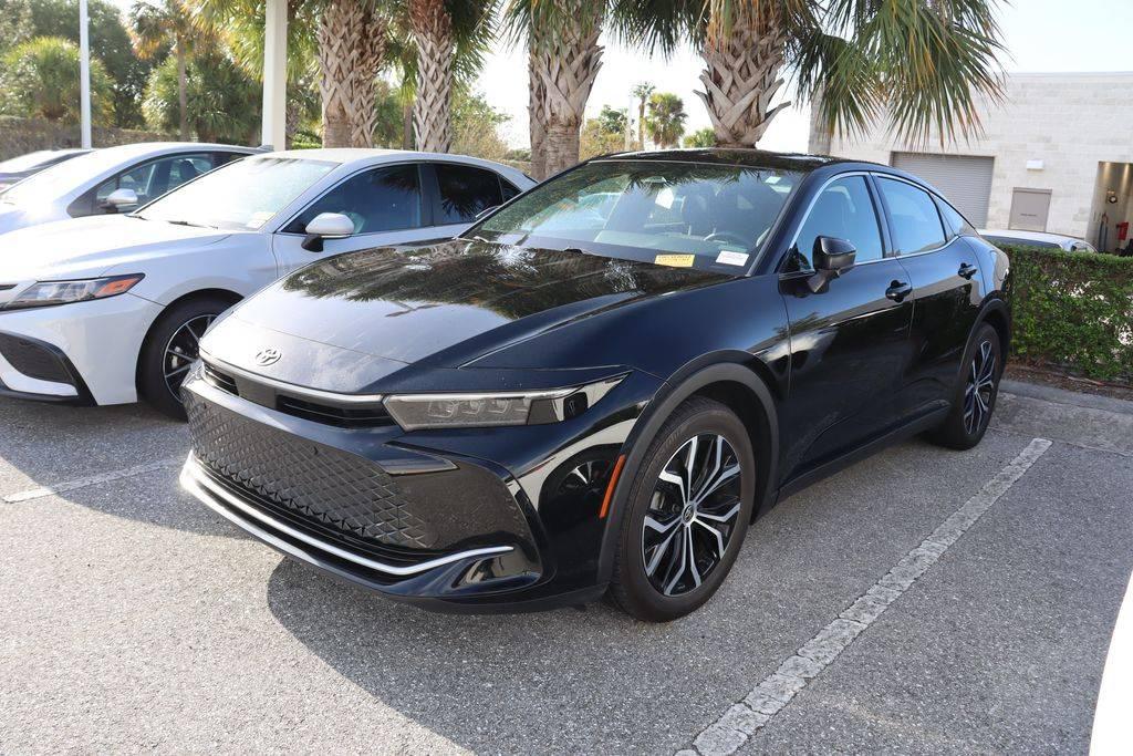 2023 Toyota Crown Limited in West Palm Beach FL For Sale - Image 1