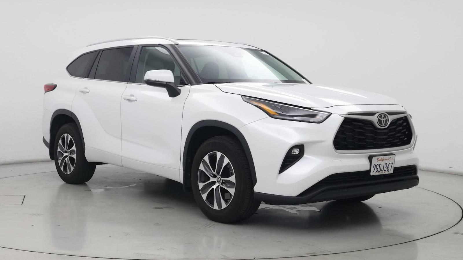 2023 Toyota Highlander XLE in Birmingham AL For Sale - Image 1