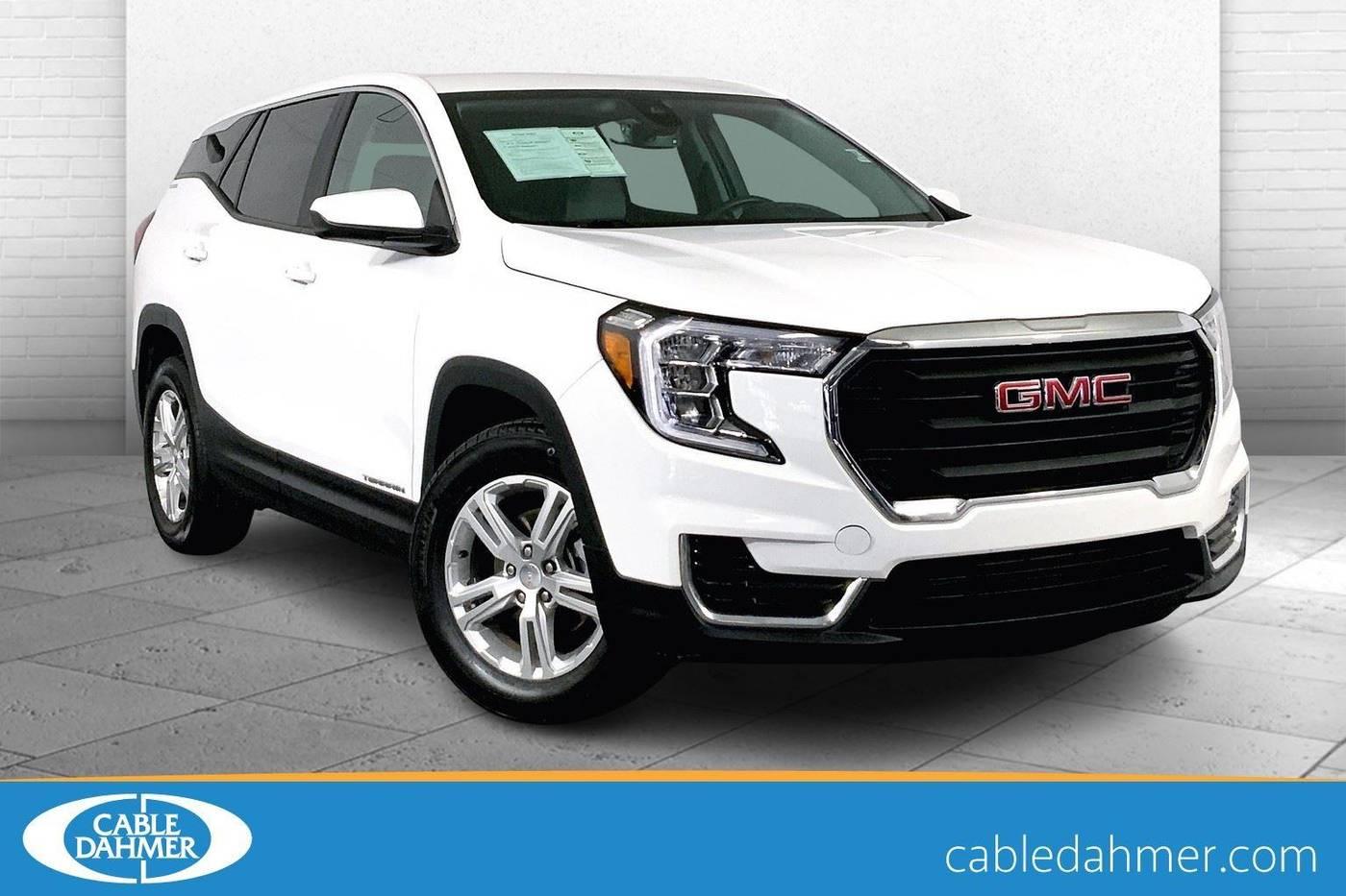 2024 GMC Terrain SLE in Lees Summit MO For Sale - Image 1