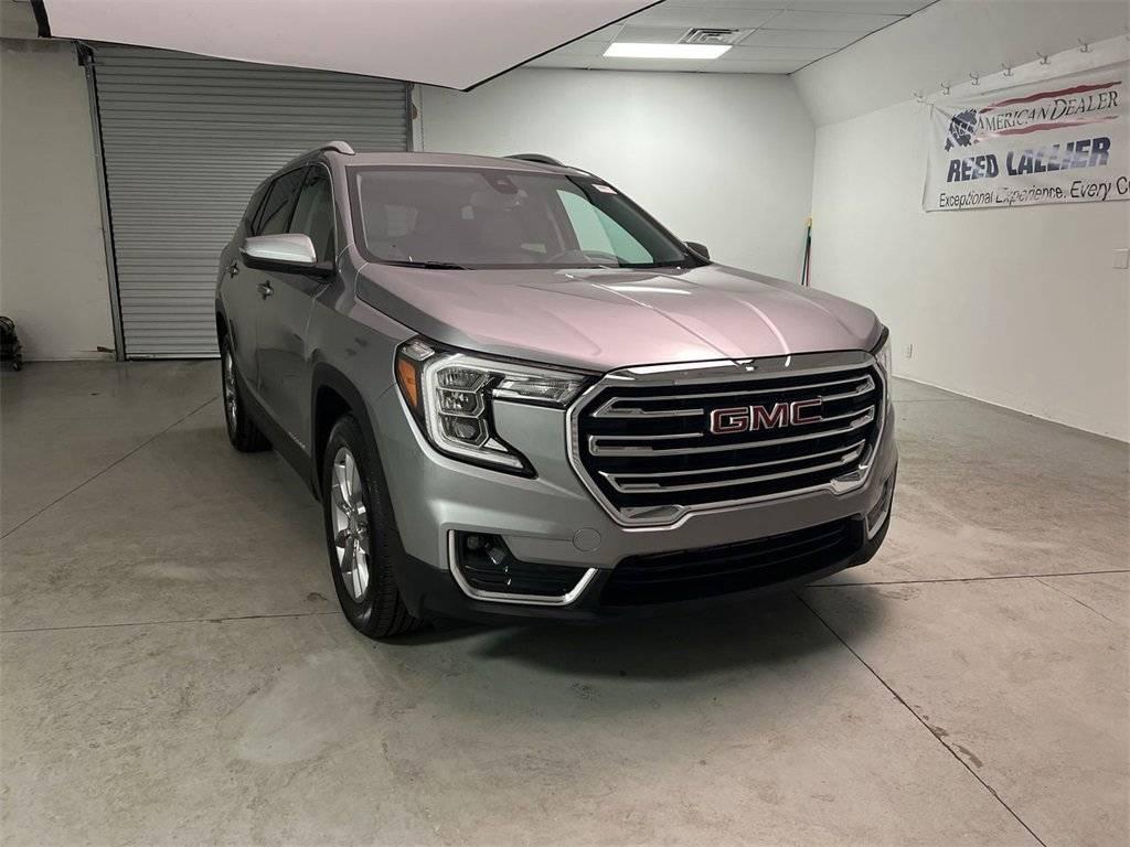2024 GMC Terrain SLT in Fayetteville NC For Sale - Image 1