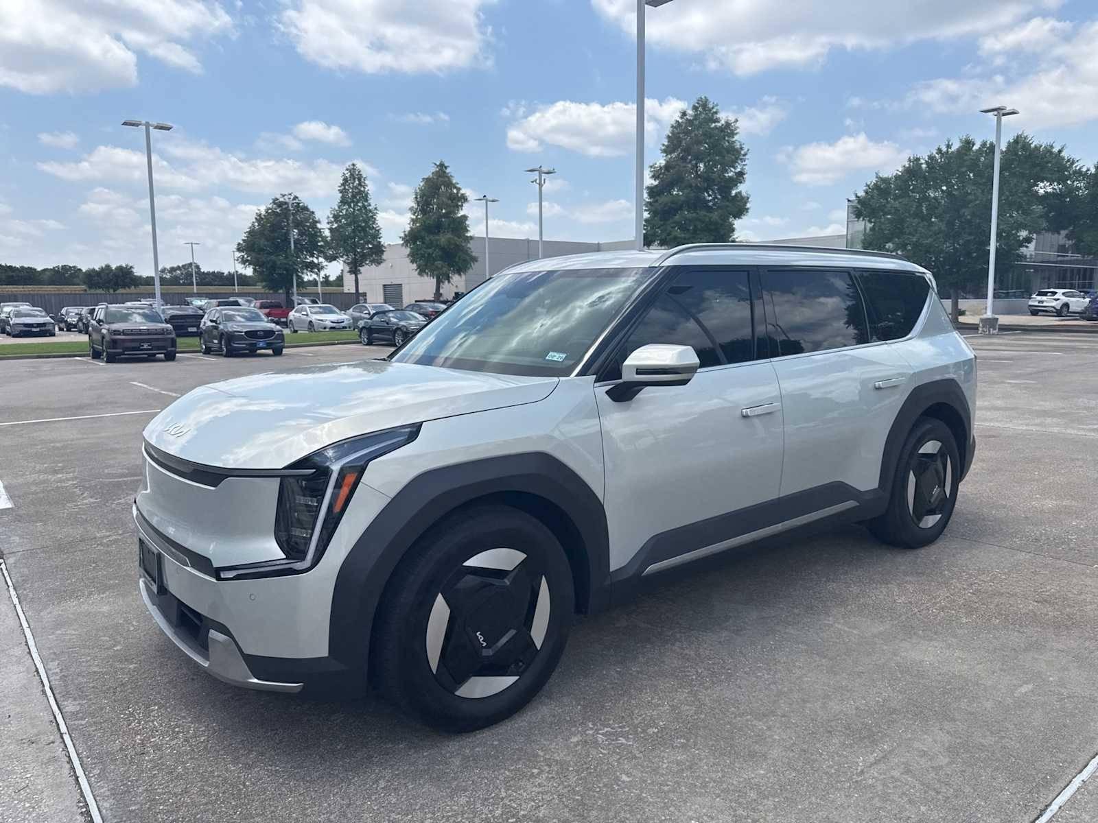 2024 Kia EV9 Wind in Houston TX For Sale - Image 1
