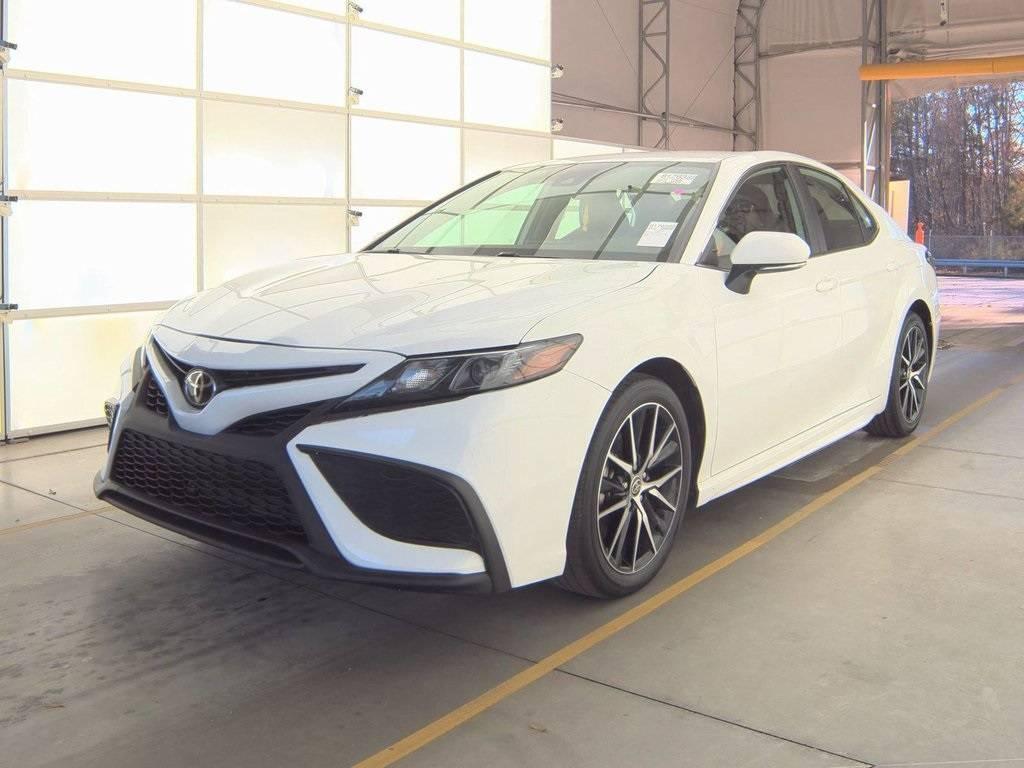 2024 Toyota Camry SE in Fayetteville TN For Sale - Image 1