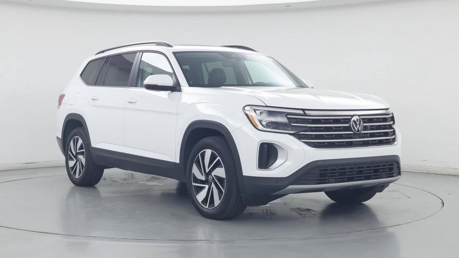 2024 Volkswagen Atlas SE with Technology in Birmingham AL For Sale - Image 1
