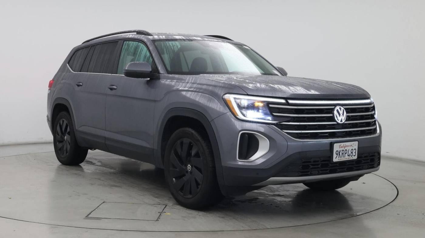 2024 Volkswagen Atlas SE with Technology in Inglewood CA For Sale - Image 1