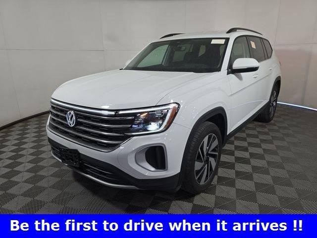 2024 Volkswagen Atlas SE with Technology in St. Peters MO For Sale - Image 1