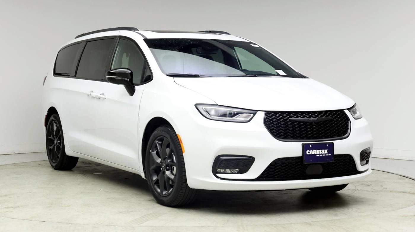 2025 Chrysler Pacifica Limited in Inglewood CA For Sale - Image 1