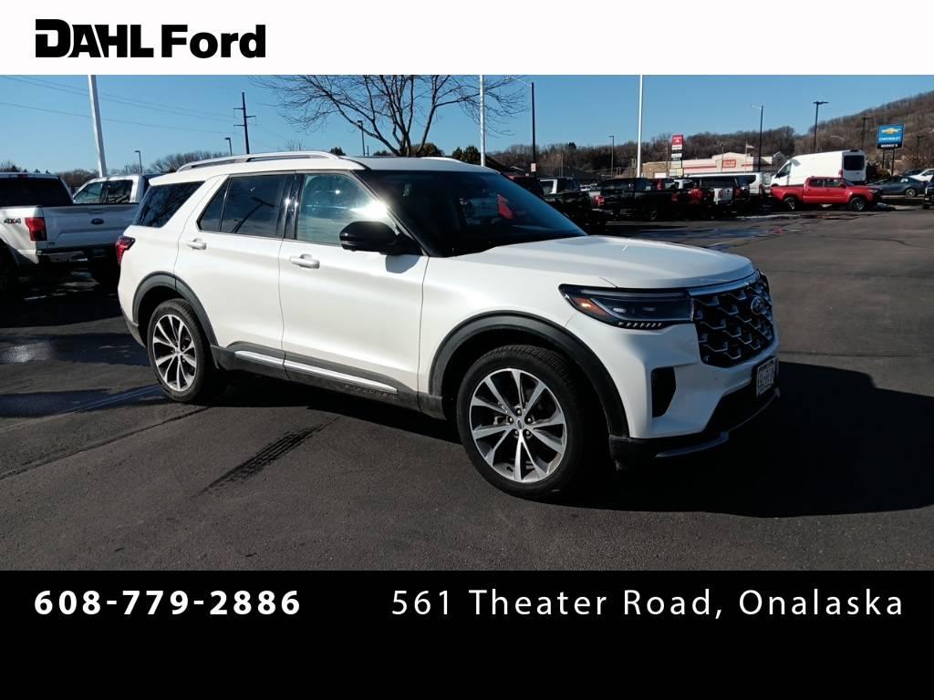 2025 Ford Explorer Platinum in Onalaska WI For Sale - Image 1