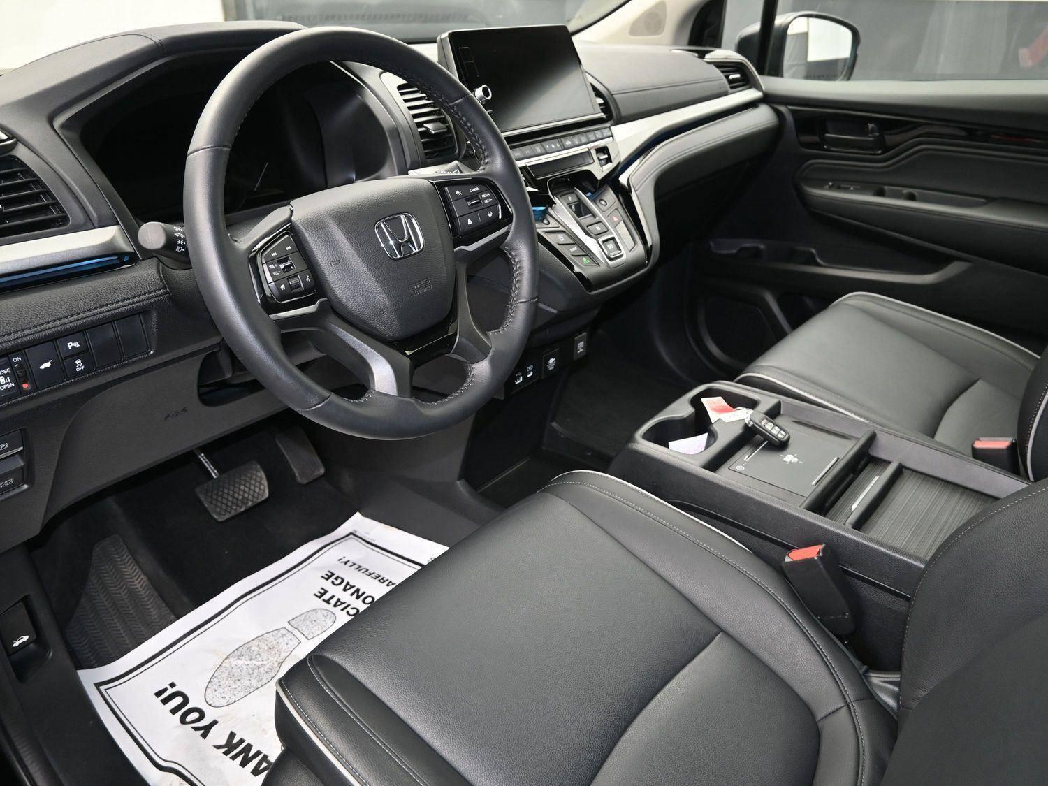 2025 Honda Odyssey Touring in White Plains NY For Sale - Image 1