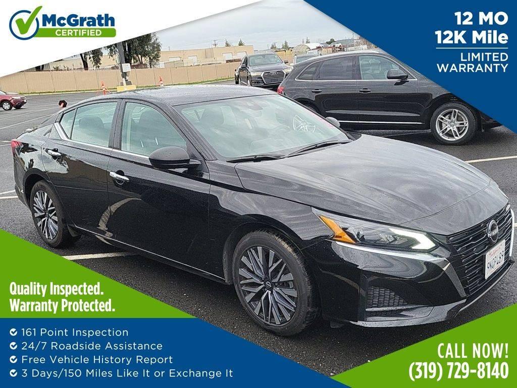 2025 Nissan Altima SV in Hiawatha IA For Sale - Image 1