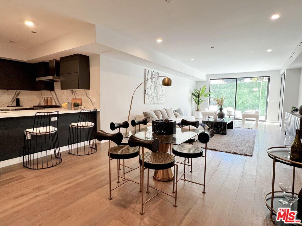 Condo/Apartment for Sale, 1017 Croft AVE 90069 - Image 1