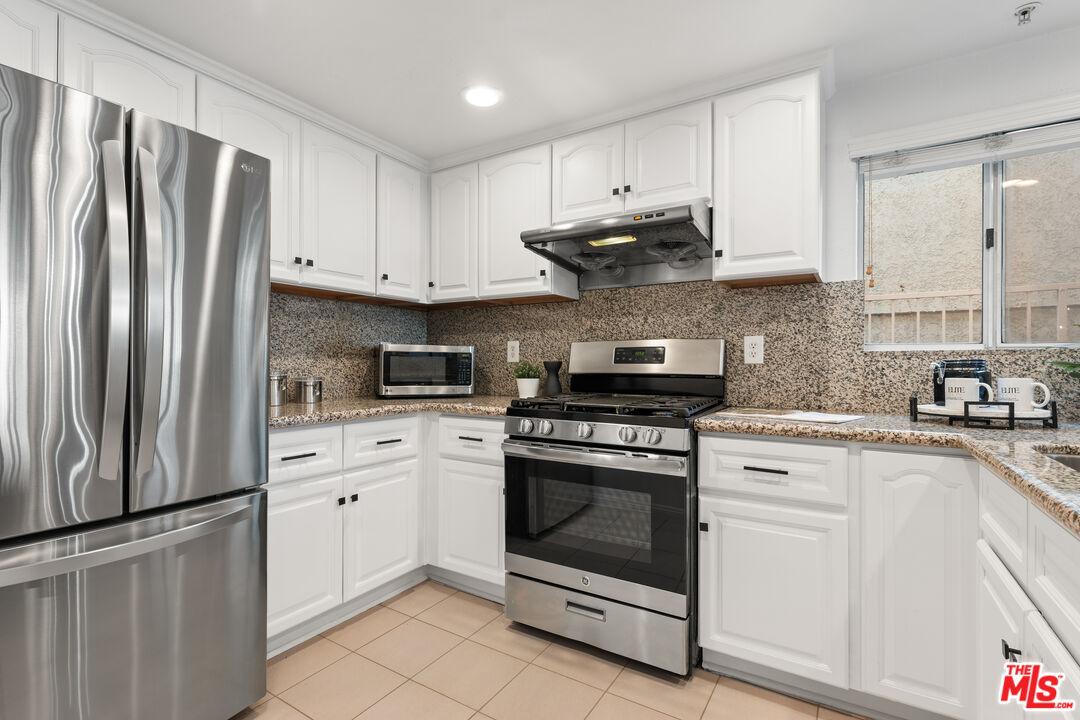 Listing image 6