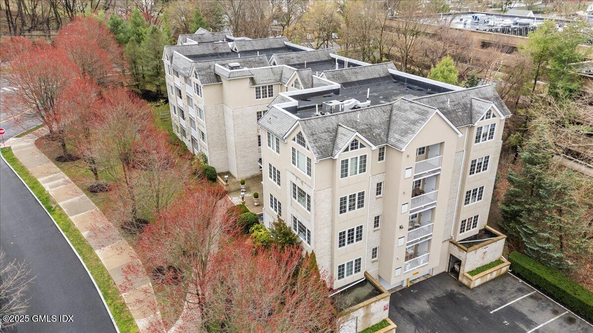 Condo/Apartment for Sale, 2 Homestead Lane 06831 - Image 1