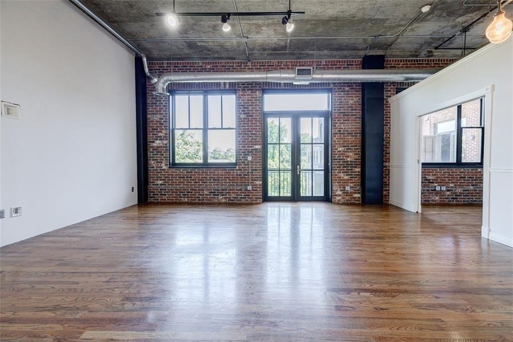 Condo/Apartment for Sale, 3235 Roswell Road NE 721 30305 - Image 1