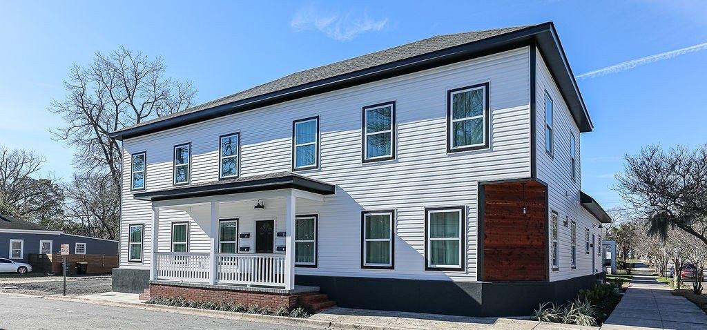 Condo/Apartment for Sale, 637 E Anderson Street 2 31401 - Image 1