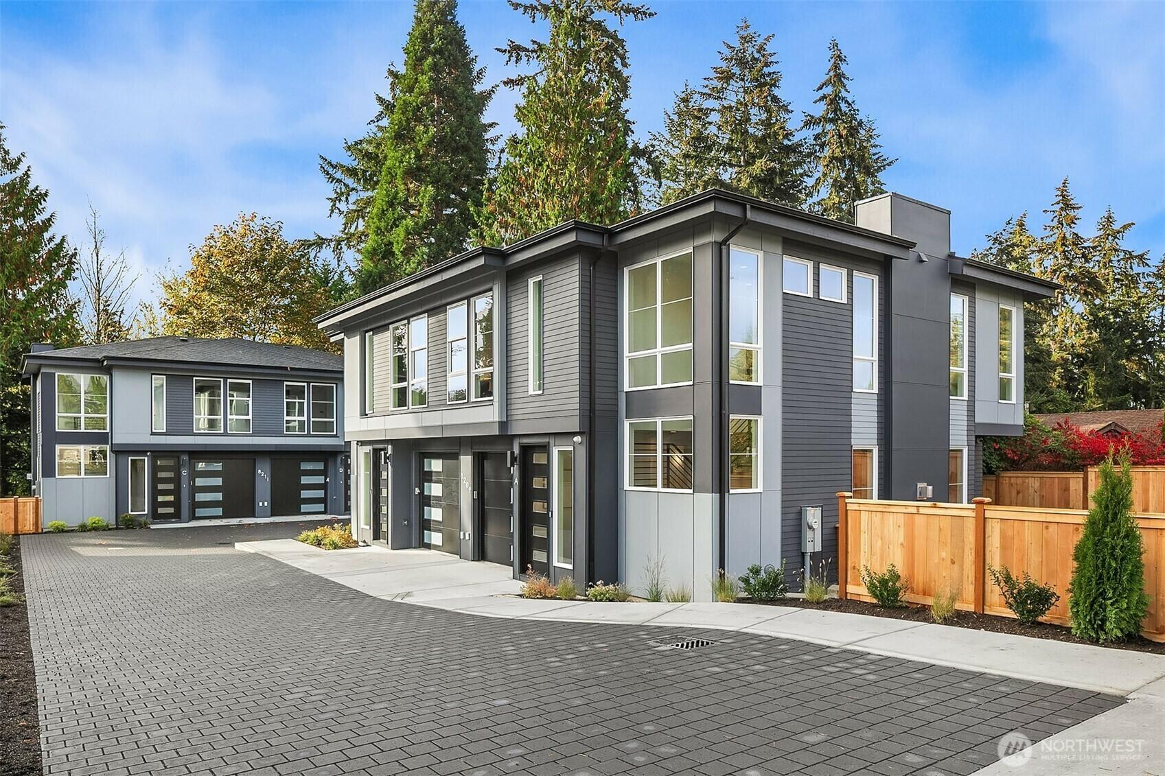 Condo/Apartment for Sale, 8209 NE 124th Street B 98034 - Image 1