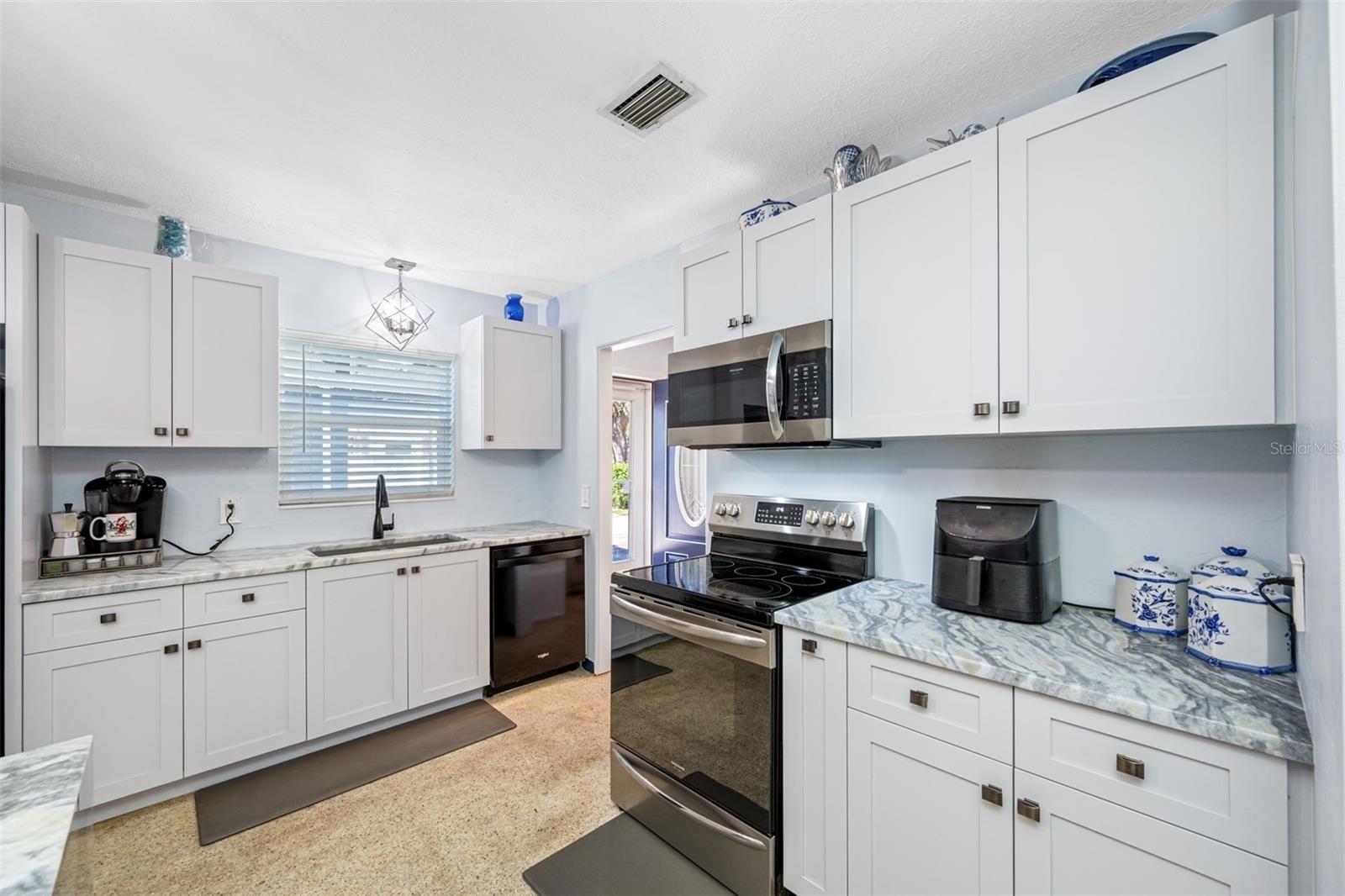 Listing image 9
