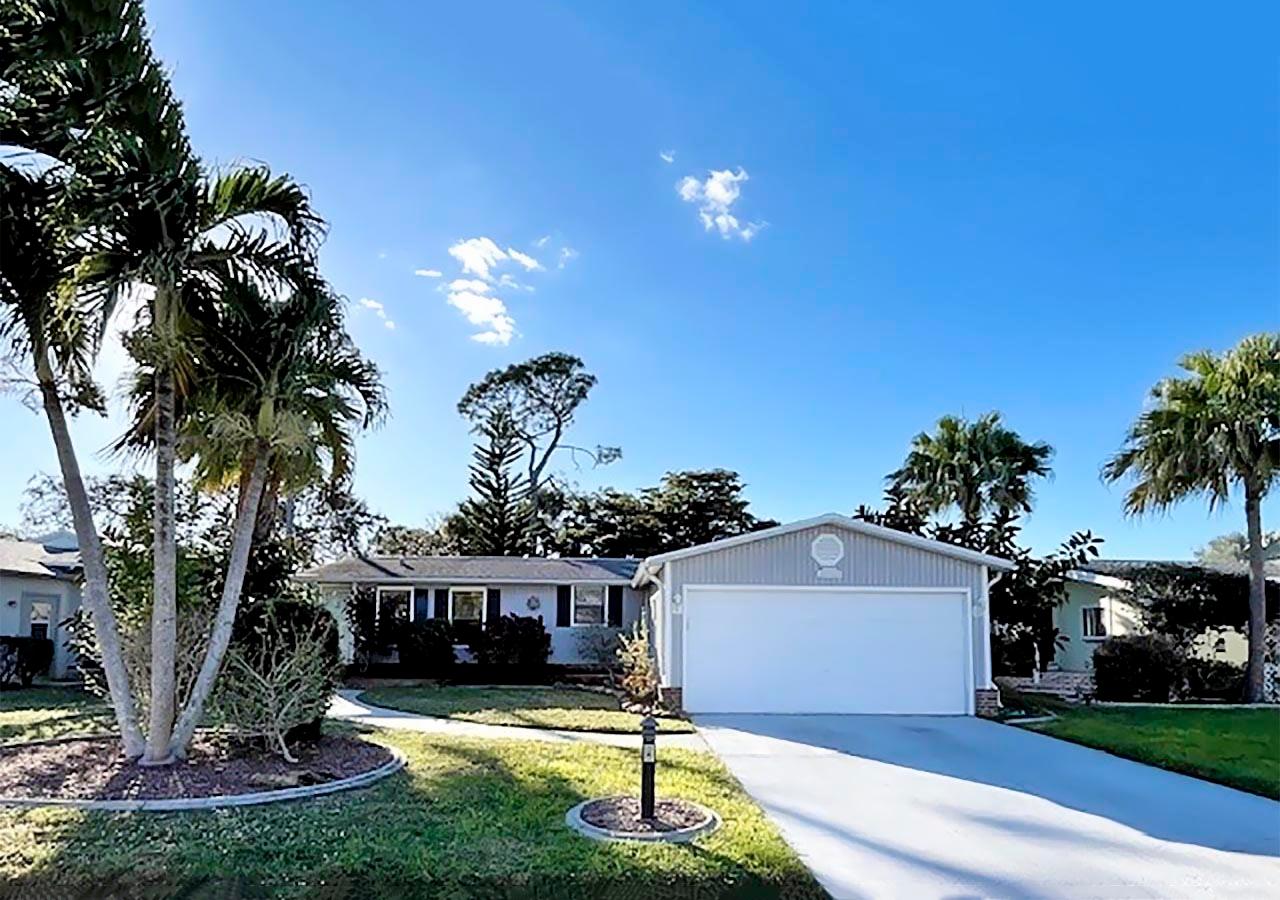 House for Sale, 1263 Buena Vista Dr 33903 - Image 1