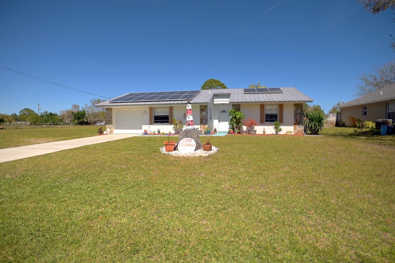 House for Sale, 1363 Tidewell Street SE 332909 - Image 1