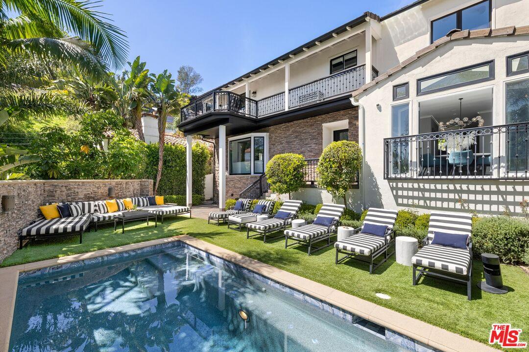 House for Sale, 1472 Kings RD 90069 - Image 1