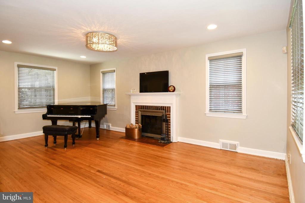 Listing image 4