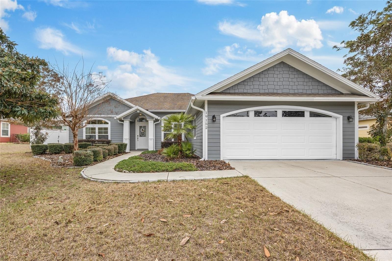 House for Sale, 19152 NW 228TH WAY 32643 - Image 1