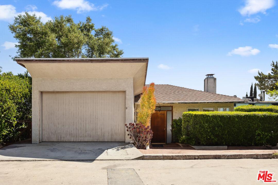 House for Sale, 2246 Ronda Vista DR 90027 - Image 1