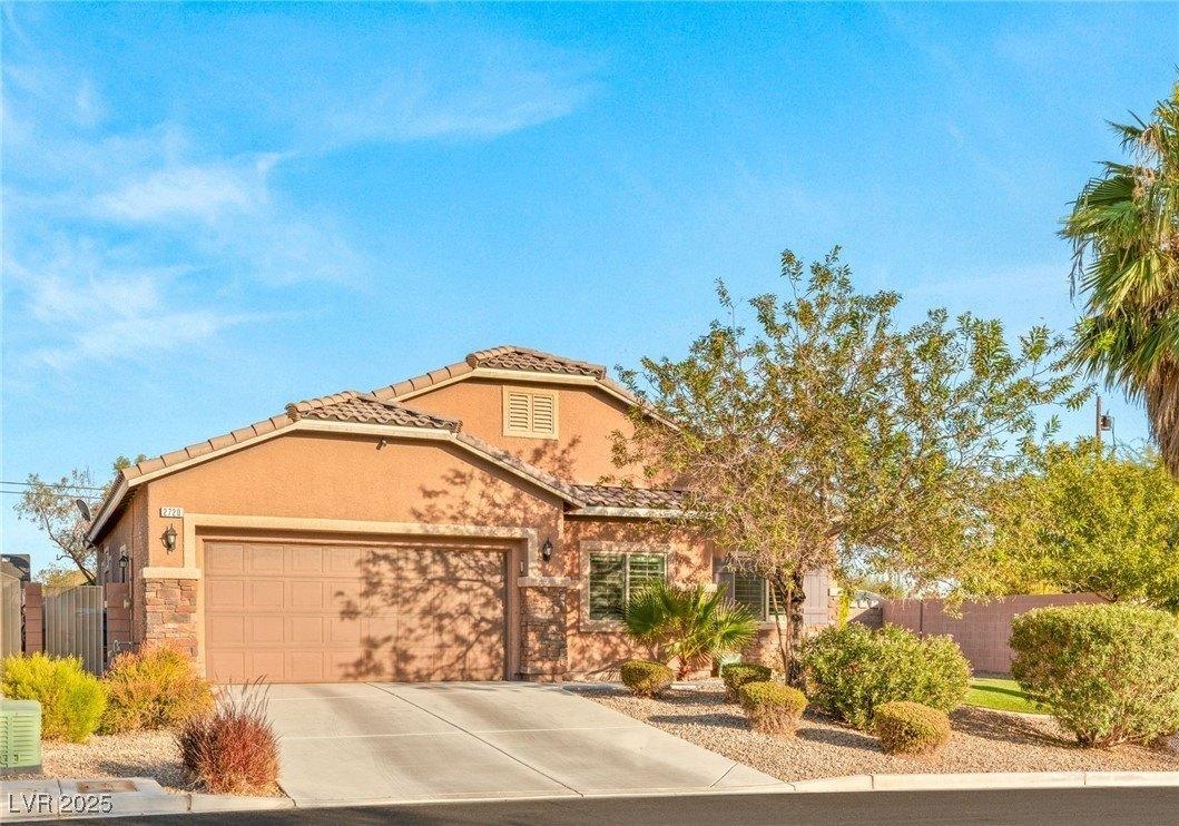 House for Sale, 2720 Mickey Mantle Court 89108 - Image 1
