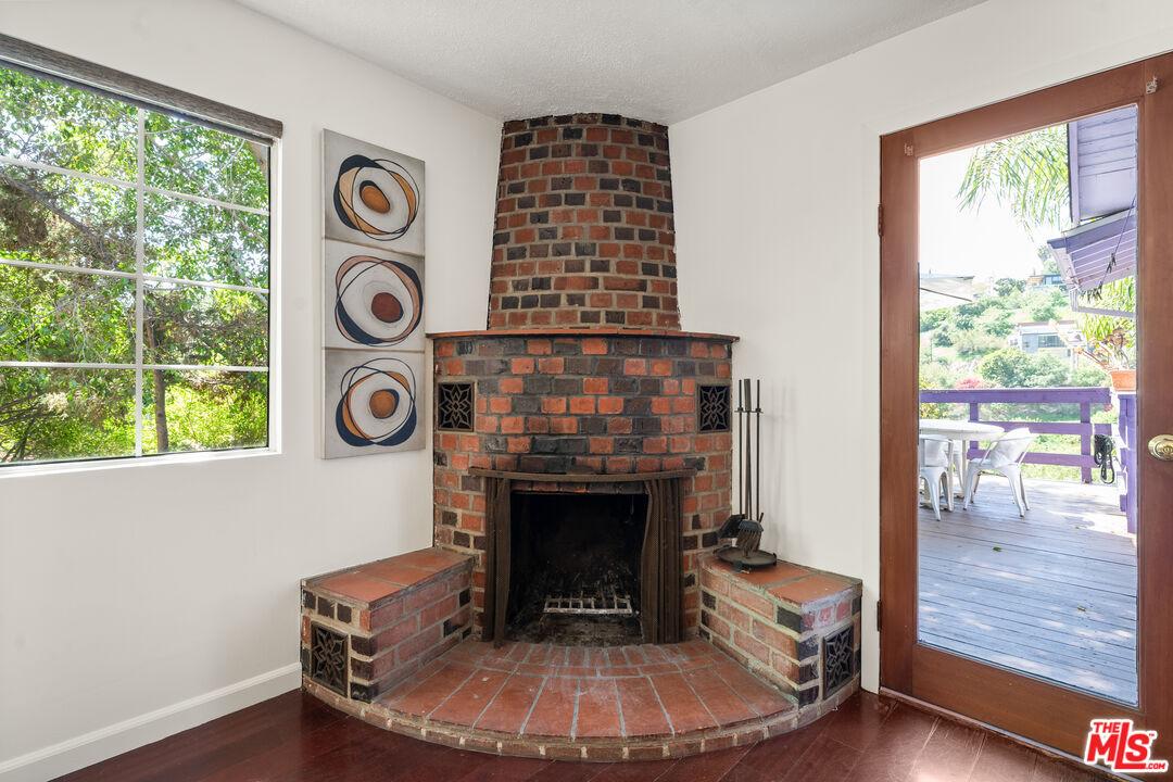 Listing image 6