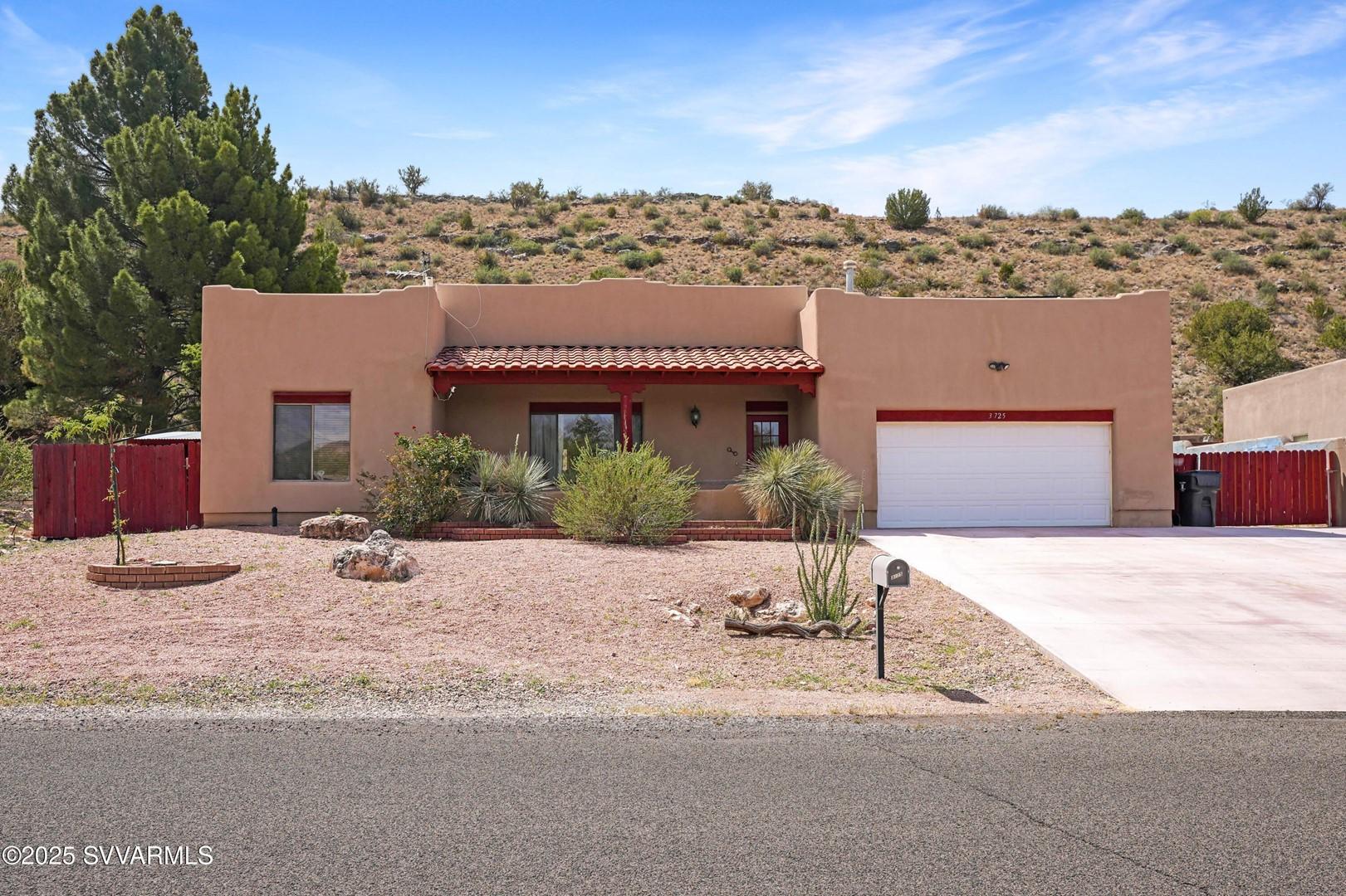 House for Sale, 3725 E Montezuma Ave 86335 - Image 1