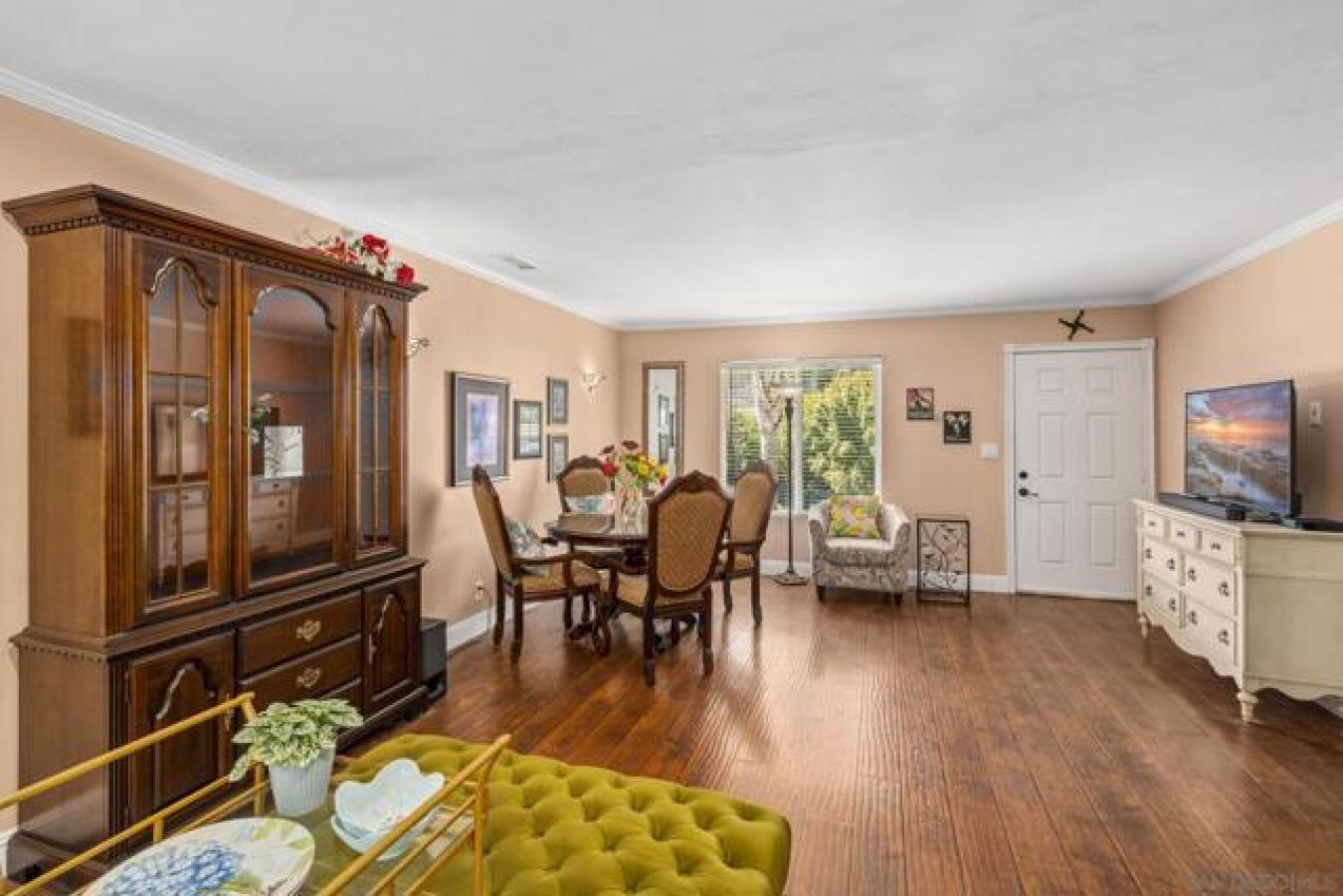 Listing image 6
