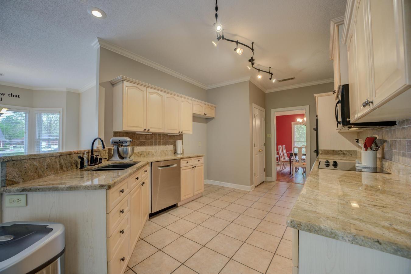 Listing image 6