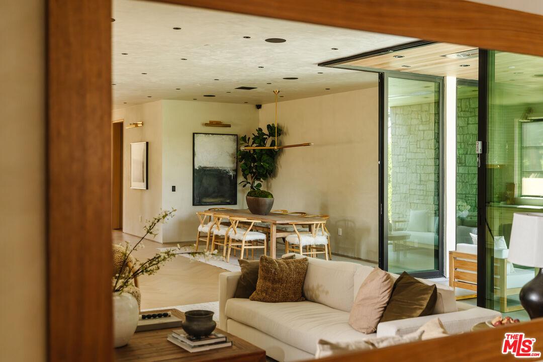 House for Sale, 4601 Greenbush Ave 91423 - Image 1