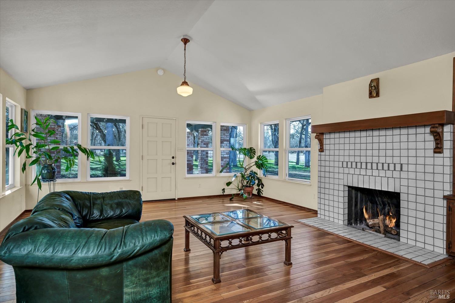 Listing image 9