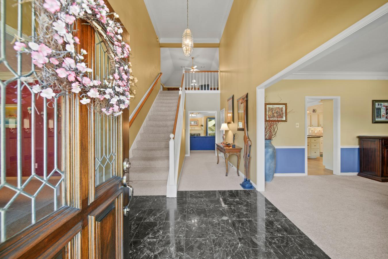 House for Sale, 5 Regents Park 77479 - Image 1