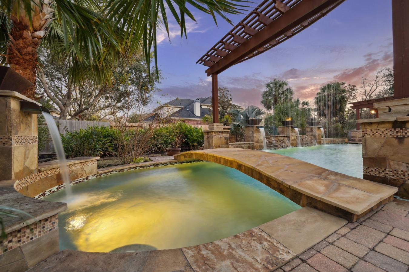 House for Sale, 6011 Running Creek Court 77345 - Image 1