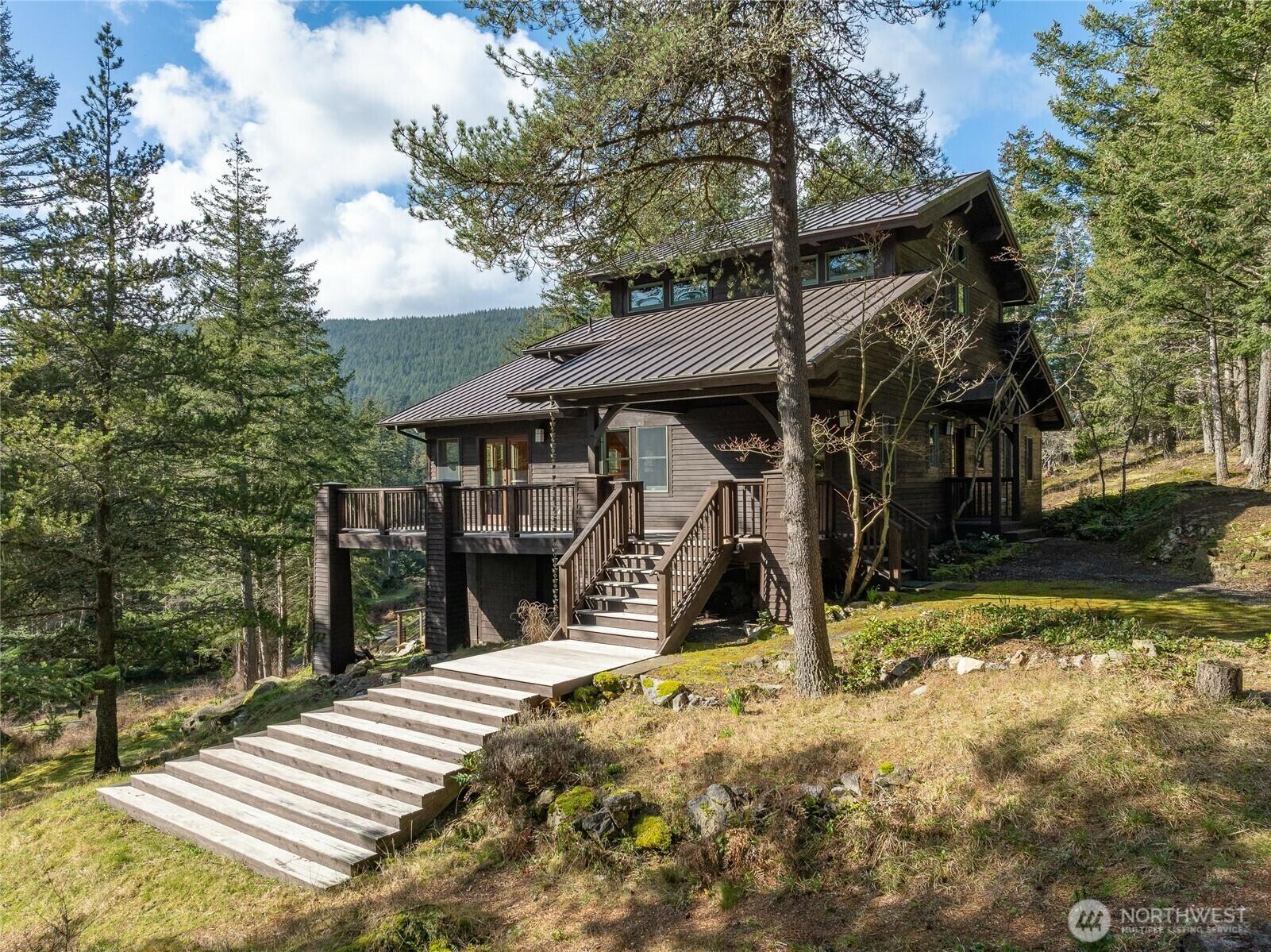 House for Sale, 61 Sunrise Bluff 98279 - Image 1