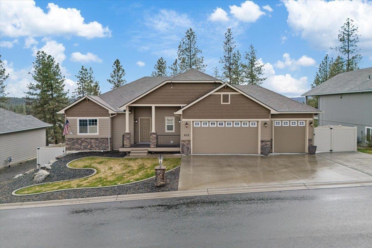 House for Sale, 622 E Country Hill Ln 99208 - Image 1