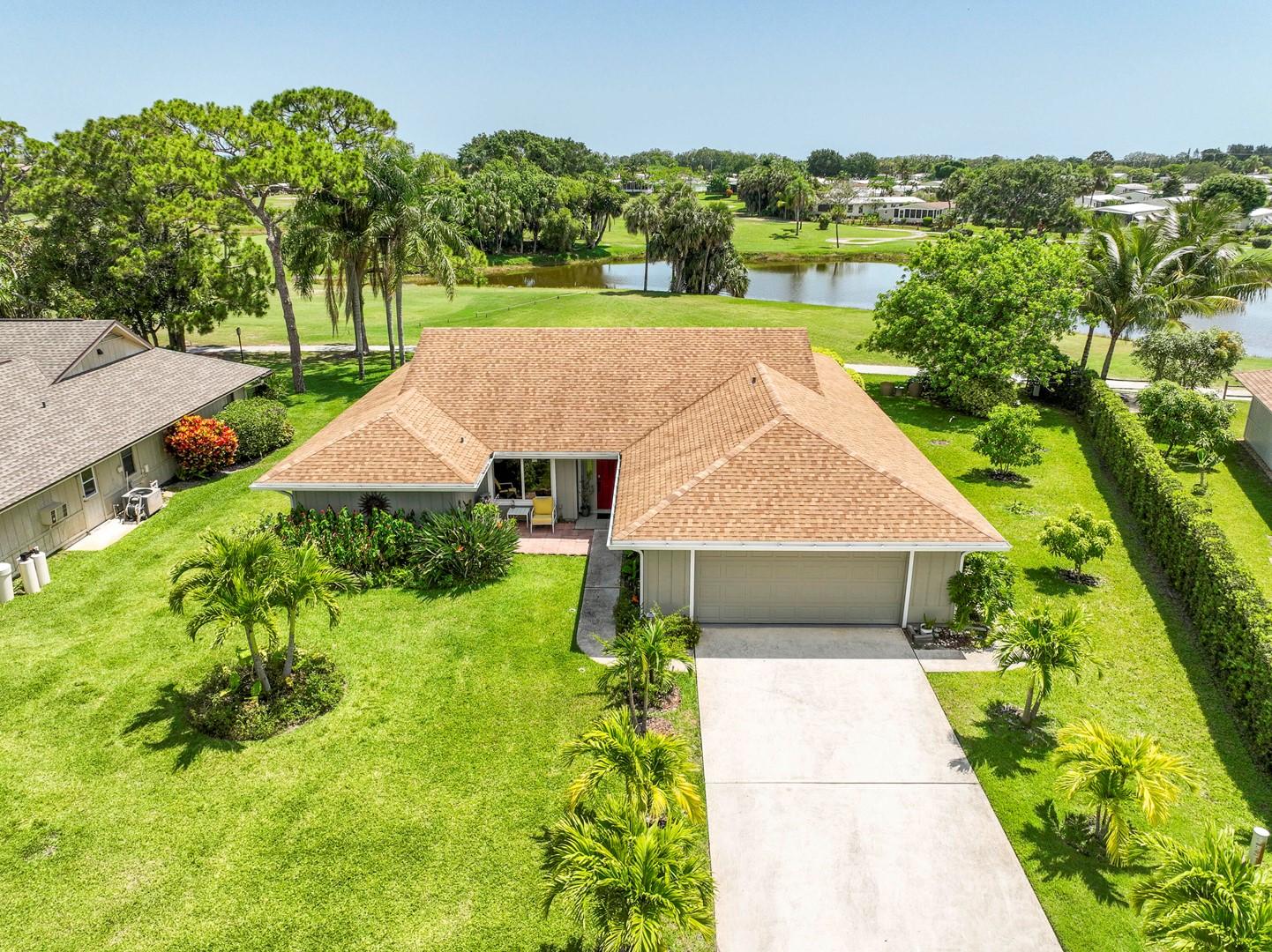 House for Sale, 7955 SE Trenton Avenue 33455 - Image 1