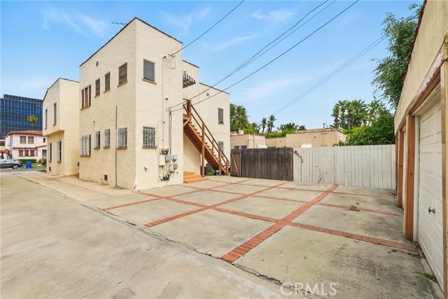 Listing image 4