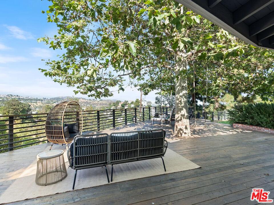 House for Sale, 8490 Cole Crest DR 90046 - Image 1