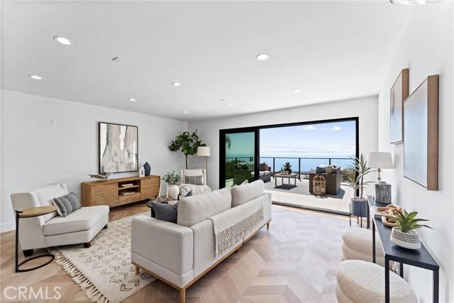 House for Sale, 869 Santa Ana ST 92651 - Image 1
