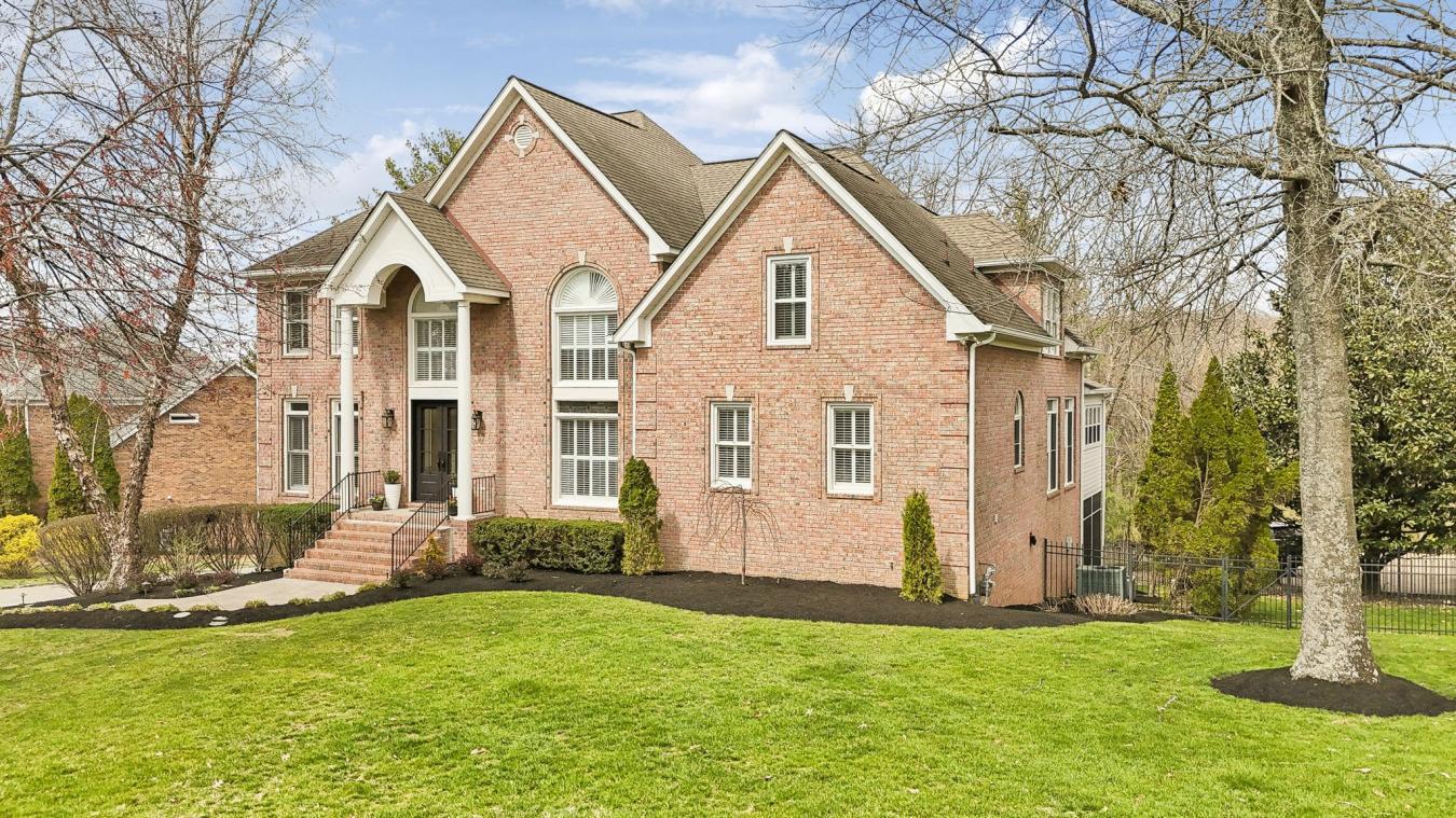 House for Sale, 9434 Highwood Hill Road 37027 - Image 1